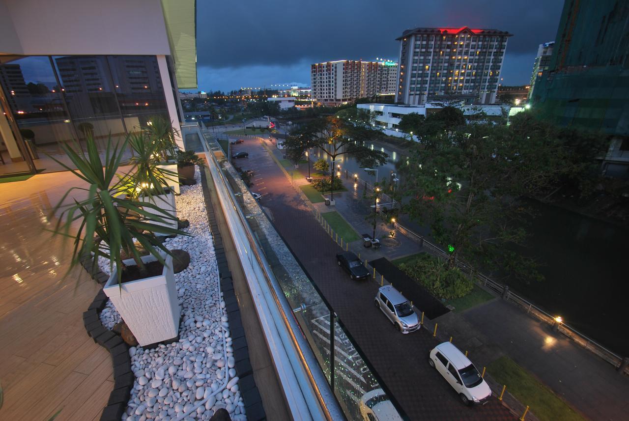 Oceania Hotel Kota Kinabalu Buitenkant foto
